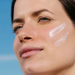 فلوئید ضد آفتاب و ضد لک ایزدین مدل Photo Ultra Spot SPF50+ - Image 3